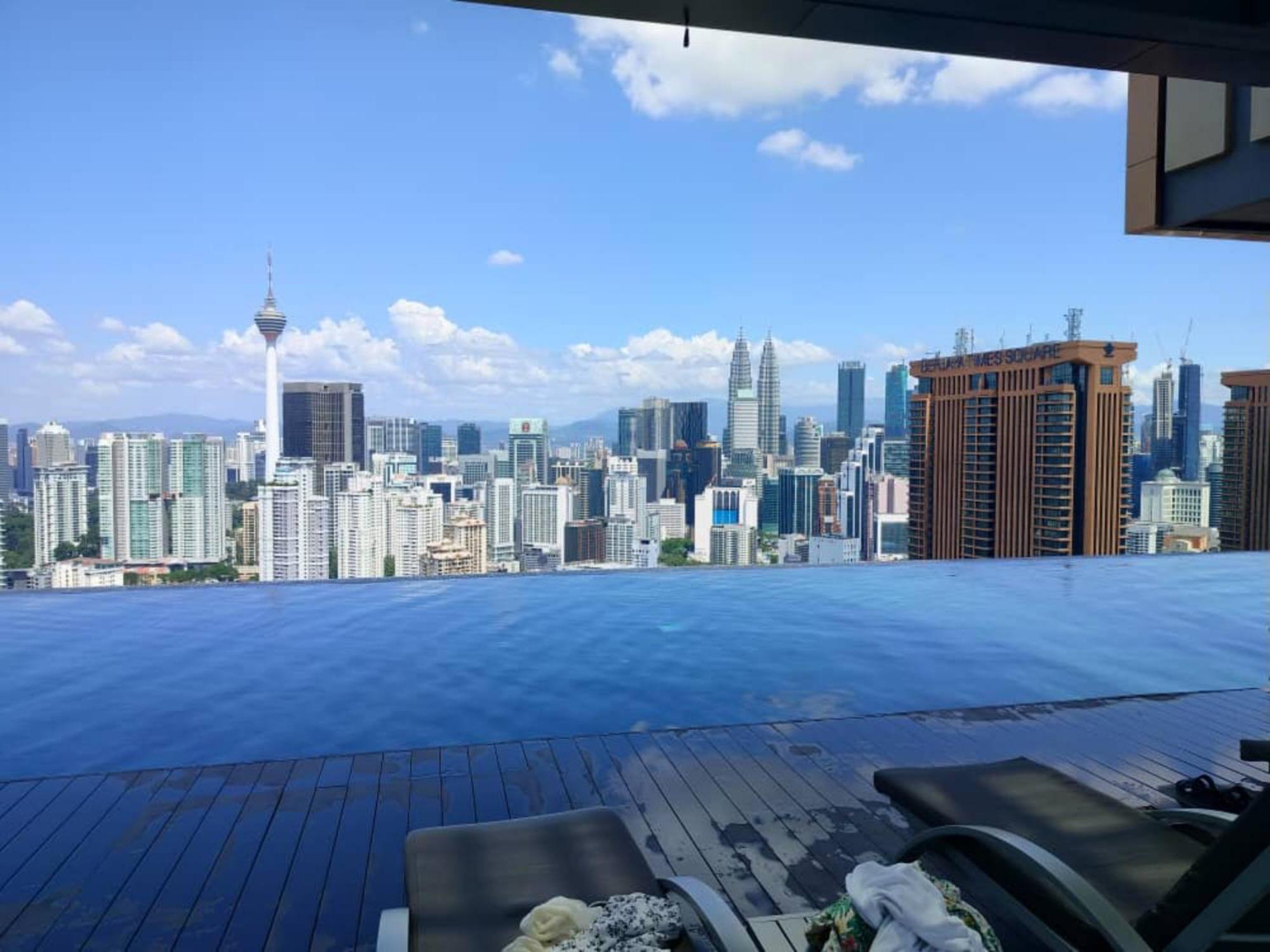 Bunga Suite At Lucentia Bbcc Kuala Lumpur Bagian luar foto