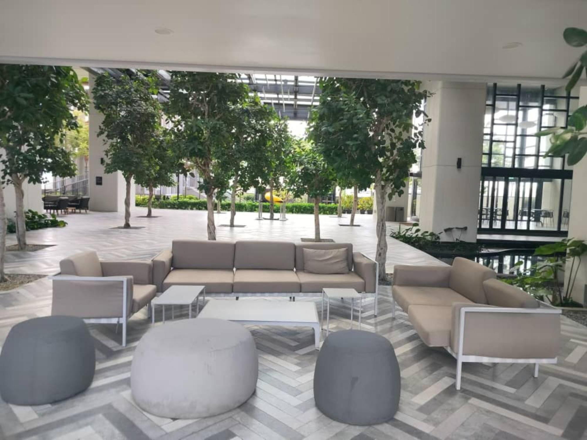 Bunga Suite At Lucentia Bbcc Kuala Lumpur Bagian luar foto